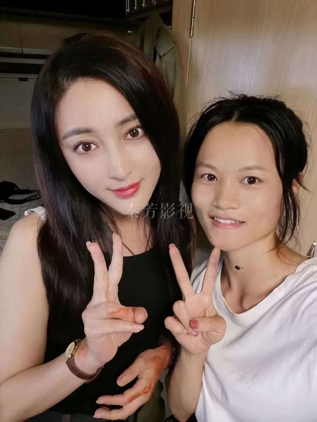 喜剧角色妆容需夸张但不低俗，如何把握尺度