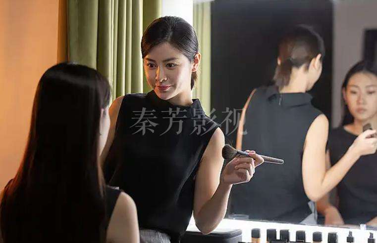 儿童演员的影视妆如何简化步骤减少对皮肤的长时间刺激