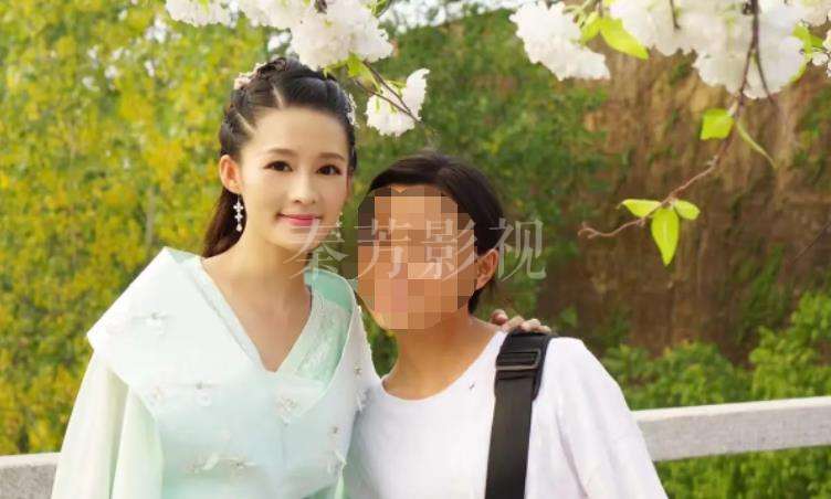 烟熏妆晕染控制指南：精准界定边界，告别杂乱感