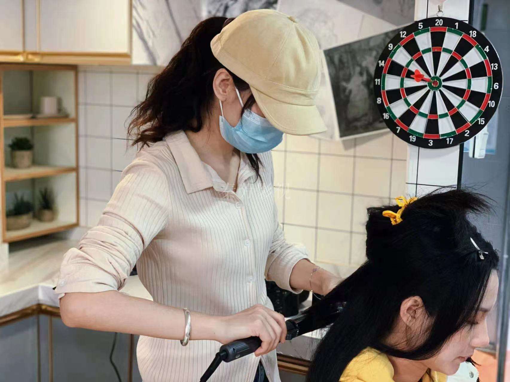 妖女 / 反派女性角色妆容需魅惑但不艳俗，如何用眼神强化？