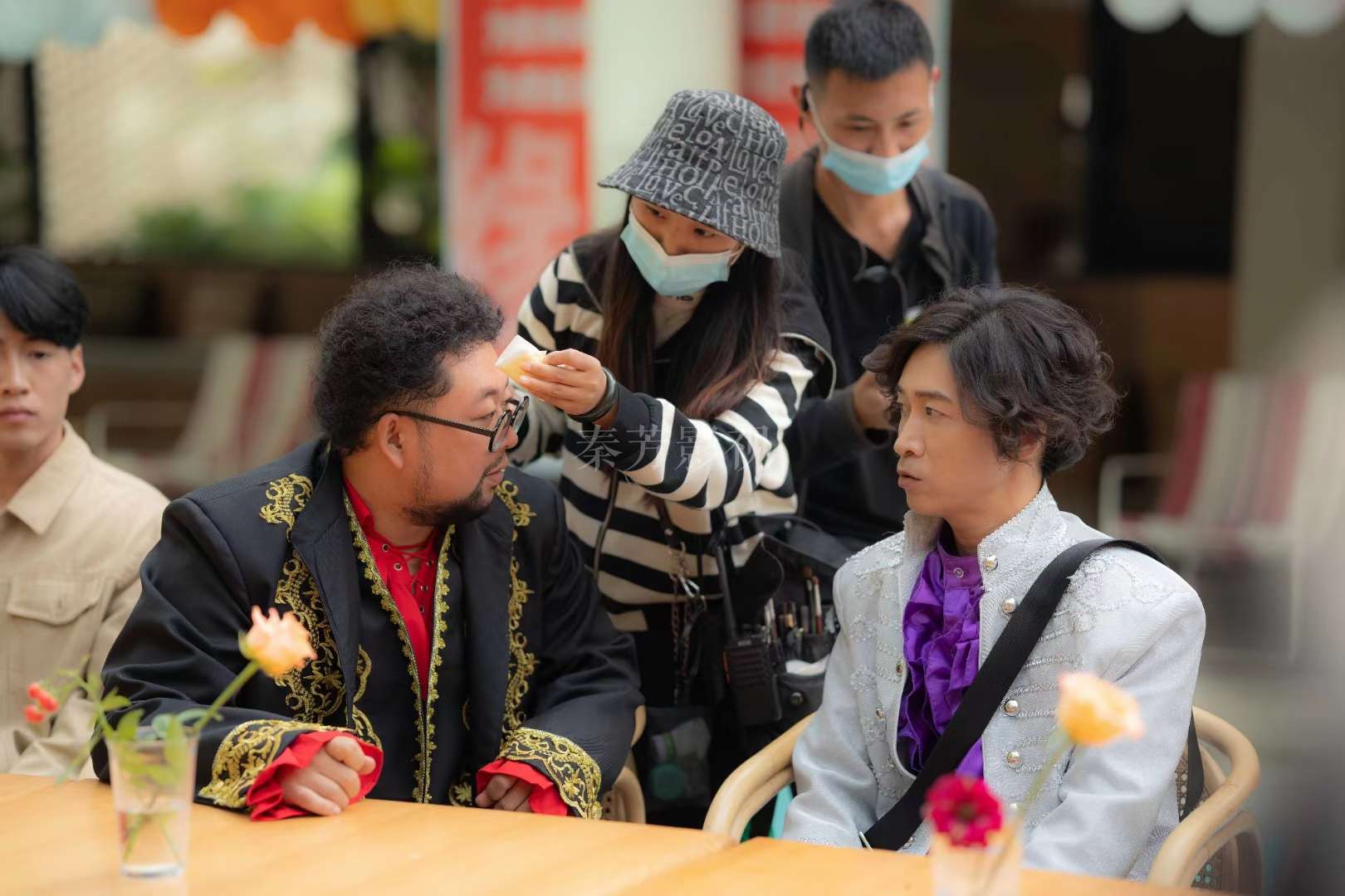 从素颜到角色：影视化妆的蜕变密码