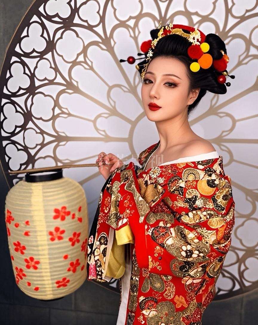 《樱色仕女图》 出自秦芳影视